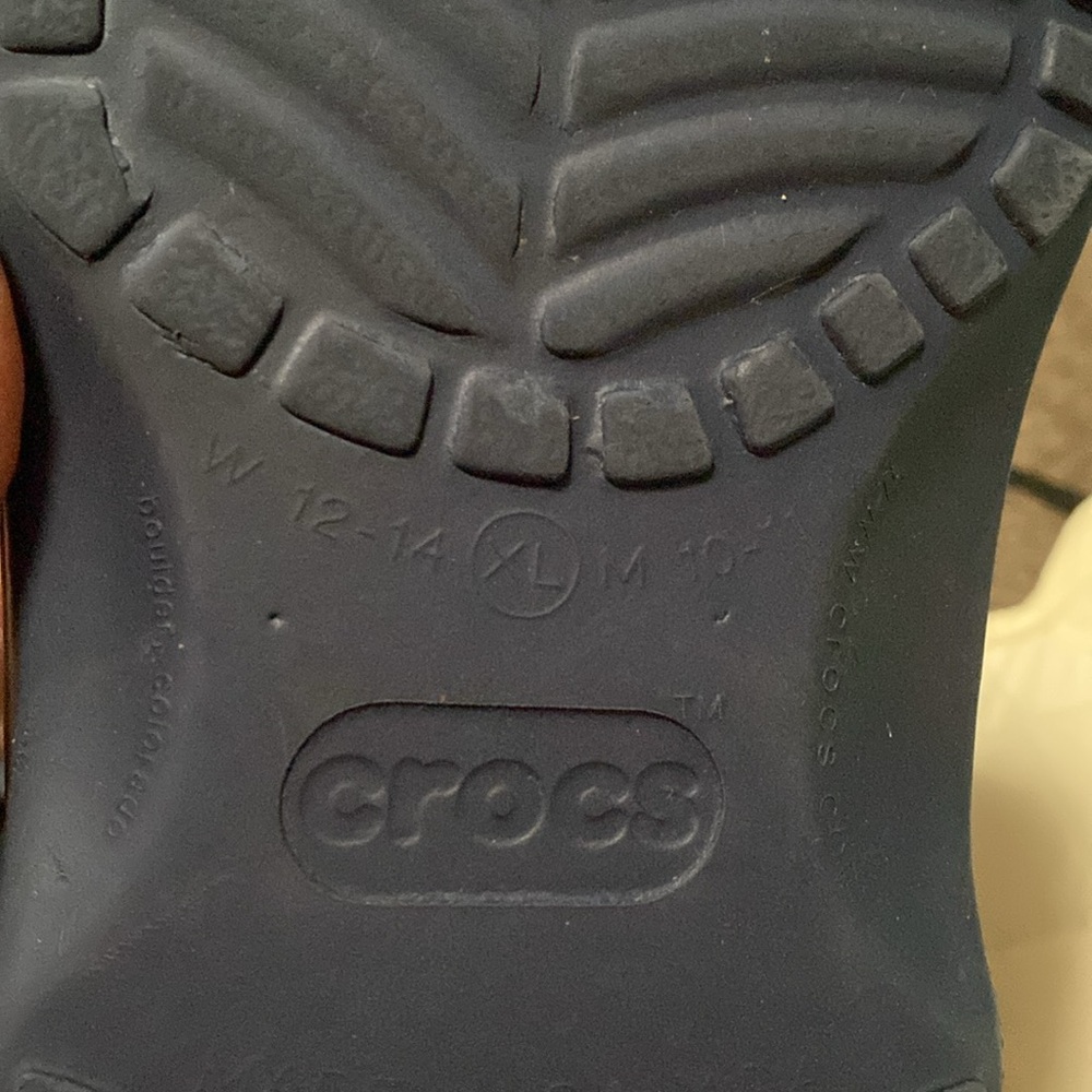 Crocs shoes - Picture 4 of 11